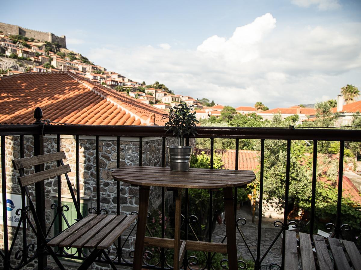Olive Press Hotel & Apartments Митимна Экстерьер фото