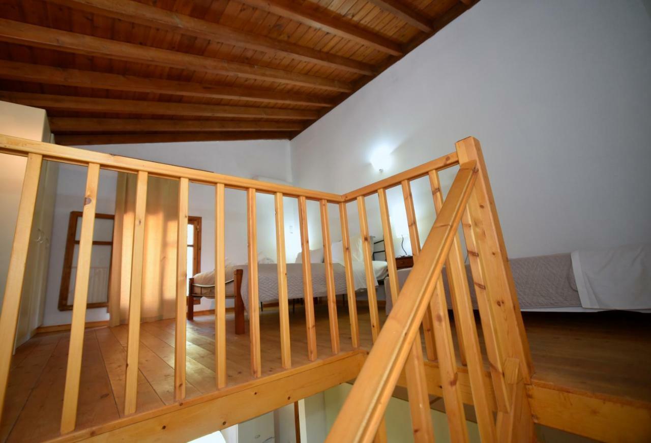 Olive Press Hotel & Apartments Митимна Экстерьер фото